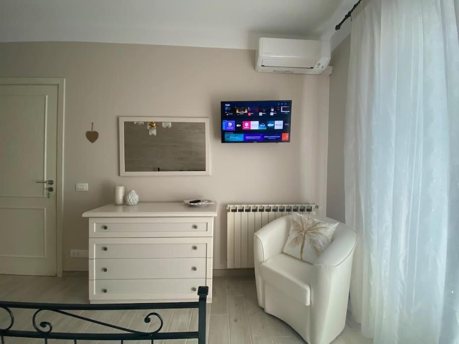 La Terrazza Di Mariel Apartment Пакино Екстериор снимка