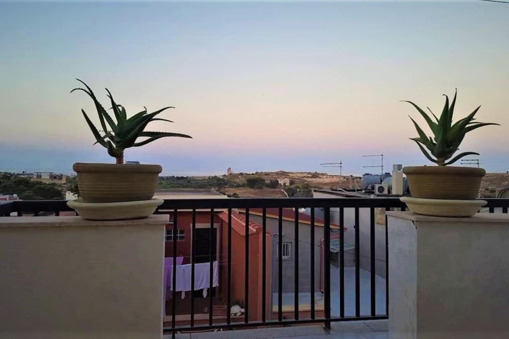 La Terrazza Di Mariel Apartment Пакино Екстериор снимка