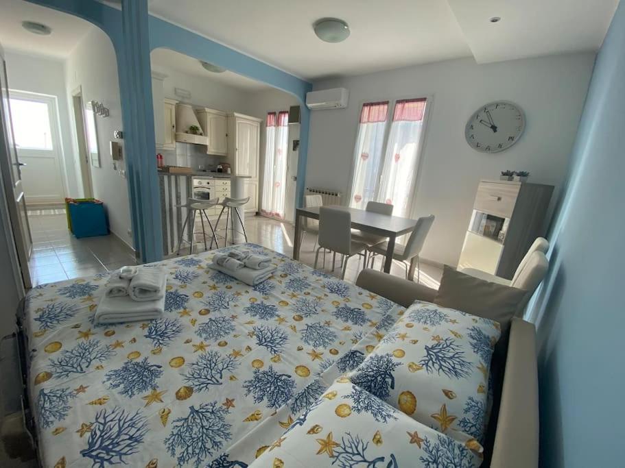 La Terrazza Di Mariel Apartment Пакино Екстериор снимка
